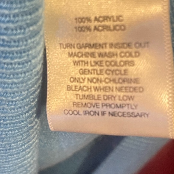 Woman's Blue Sag Harbor 2X Sweater 100% Acrylic Warm & Cozy - Picture 6 of 6